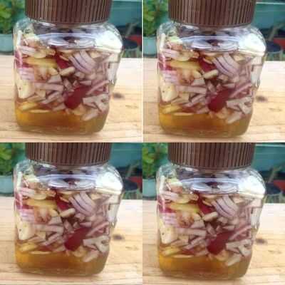 Honey, lemon juice, onion, garlic, and grated ginger – Use one teaspoon
