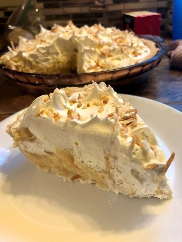 NO-BAKE COCONUT CREAM PIE