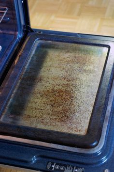 The ONLY Way to Clean a Greasy Oven Door