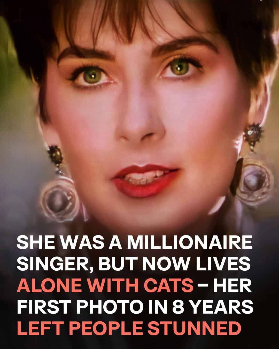 Millionaire Singer Shares First Photo in 8 Years While Living with Cats