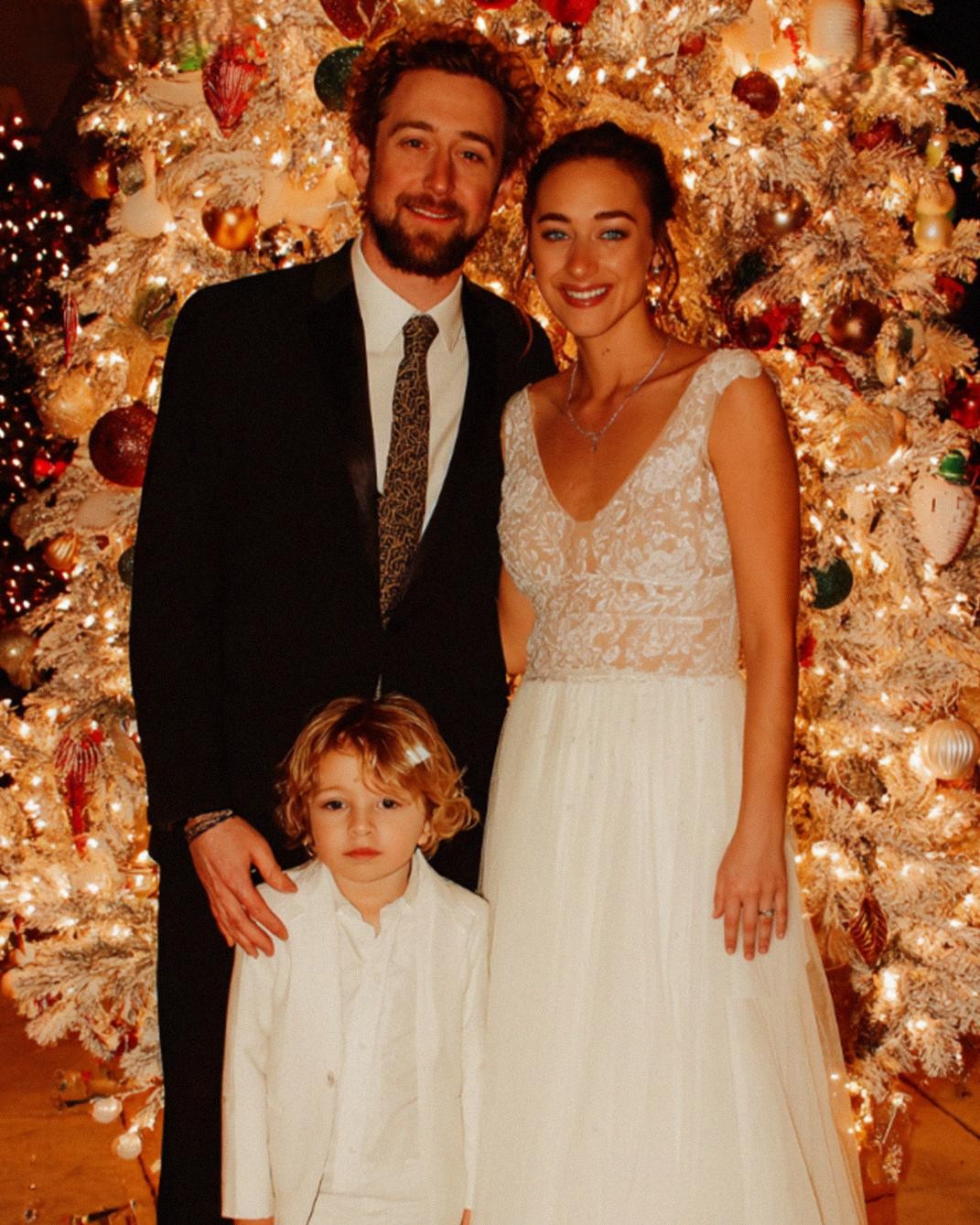 My Mother Disowned Me for Marrying a Single Mom – She Laughed at My Life, Then Broke Down When She Saw It Three Years Later