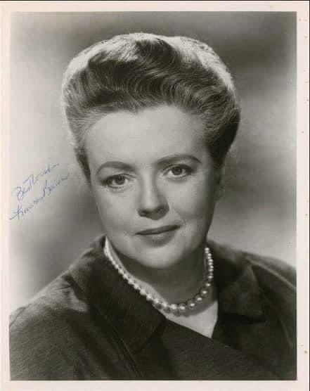 Frances Bavier! Remembering the Enduring Impact of TVs Cherished Aunt Bee – Story Of The Day!