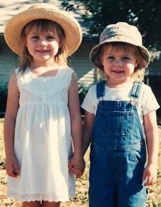 I Found a Photo in My Late Moms Album of a Little Girl Who Looked Just Like Me, What Was Written on the Back Changed My Life Forever! – Story Of The Day!